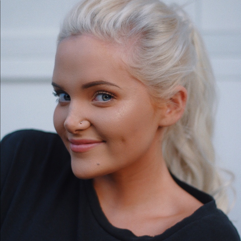 Meet your Posher, Julianne